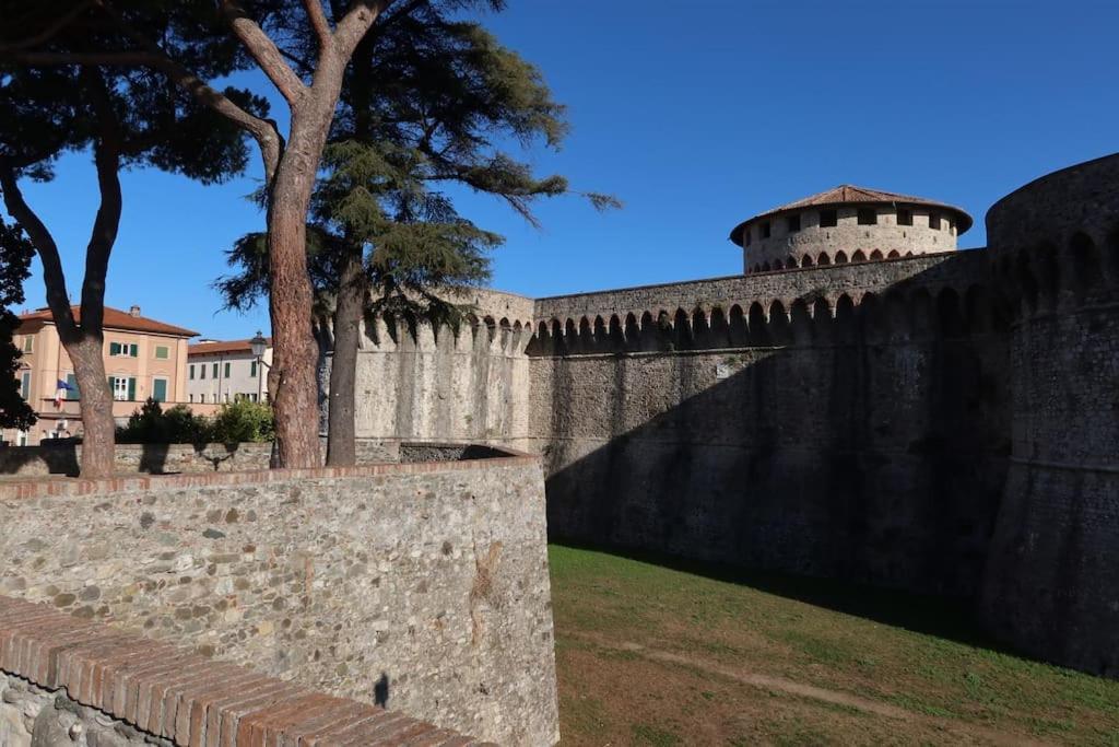 La Casa Di Loris Apartamento Sarzana Exterior foto
