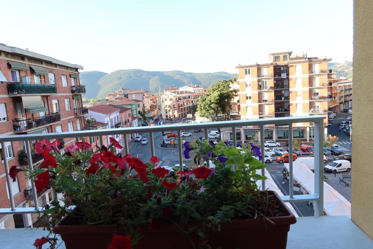 La Casa Di Loris Apartamento Sarzana Exterior foto